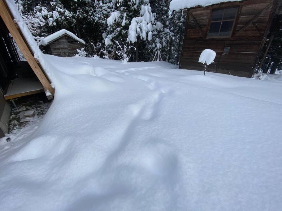 Way Shirakawago - Private, Free Parking And Newly Opened 2022 Way Shirakawago Apartment ภายนอก รูปภาพ