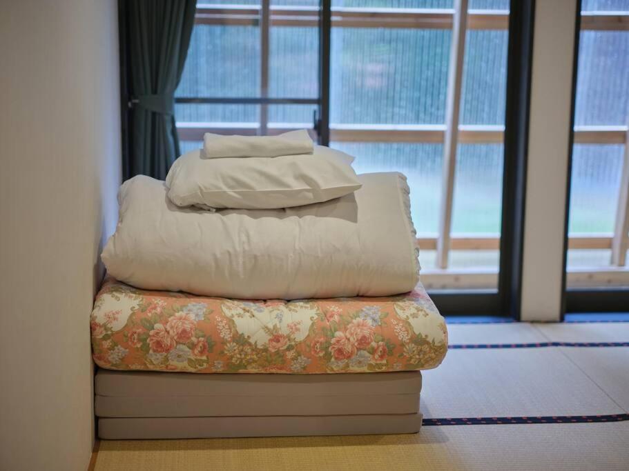 Way Shirakawago - Private, Free Parking And Newly Opened 2022 Way Shirakawago Apartment ภายนอก รูปภาพ