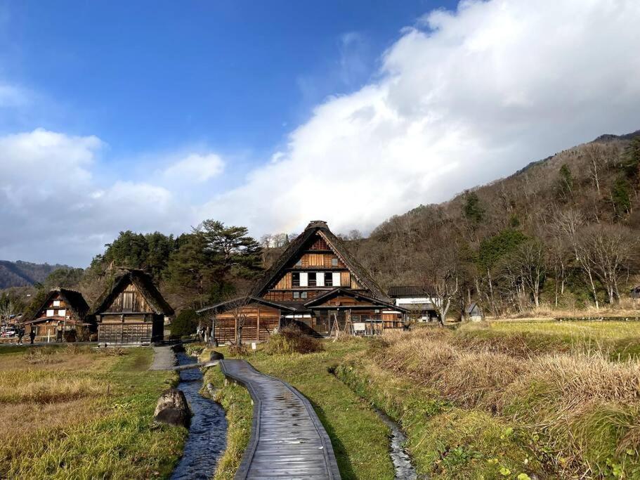 Way Shirakawago - Private, Free Parking And Newly Opened 2022 Way Shirakawago Apartment ภายนอก รูปภาพ